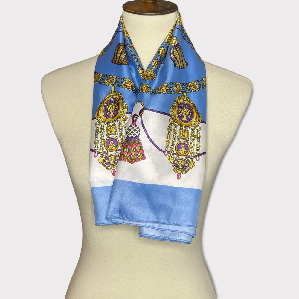 Multi-use Scarf - Picture 4 of 7